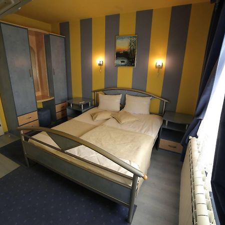 Hotel Zeneva Kragujevac Esterno foto