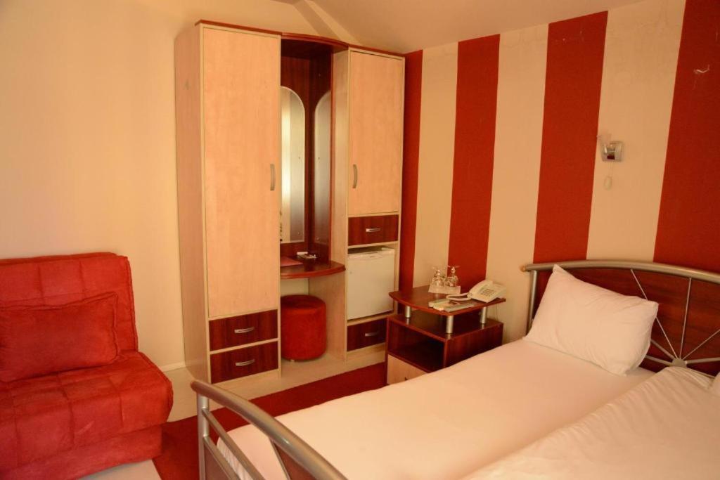 Hotel Zeneva Kragujevac Esterno foto