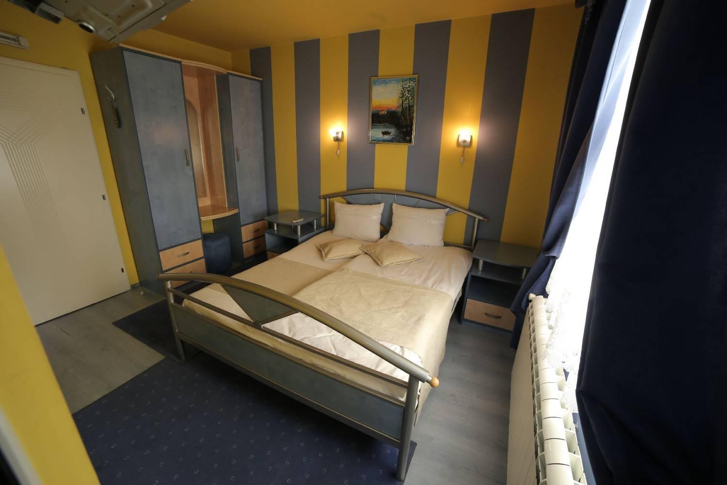 Hotel Zeneva Kragujevac Esterno foto