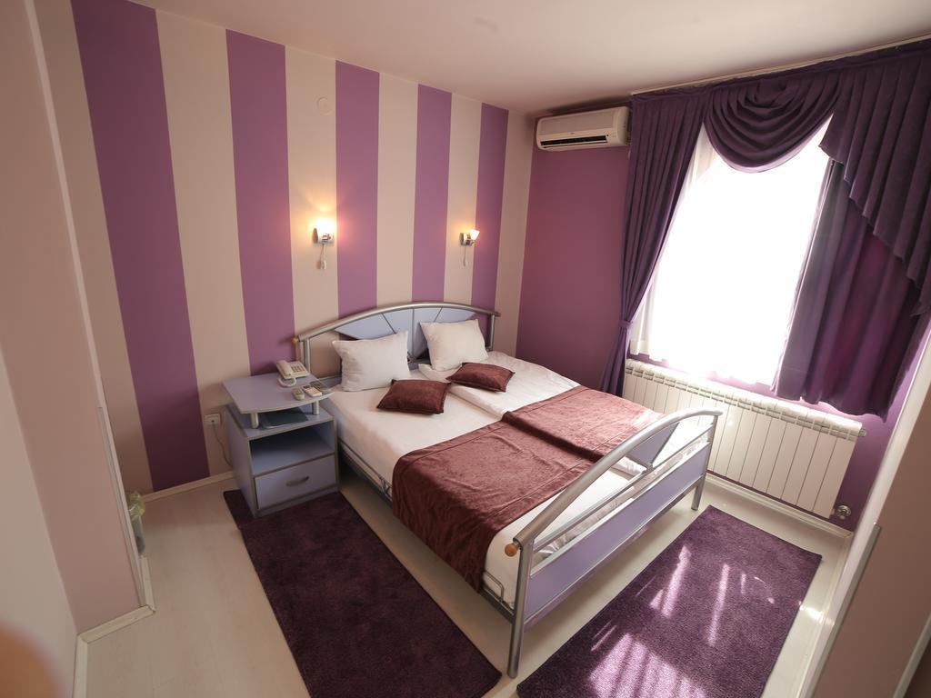Hotel Zeneva Kragujevac Camera foto