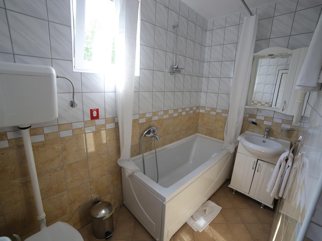 Hotel Zeneva Kragujevac Camera foto