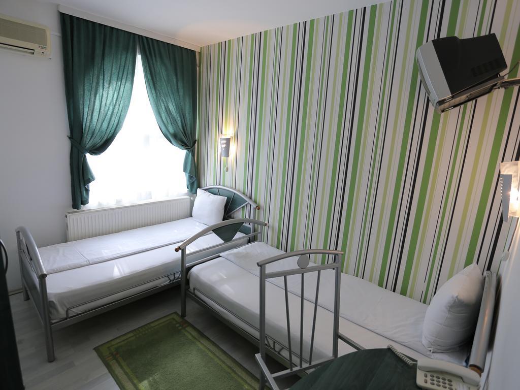 Hotel Zeneva Kragujevac Camera foto