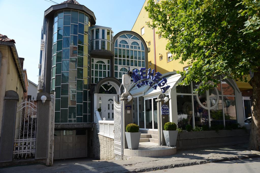Hotel Zeneva Kragujevac Esterno foto